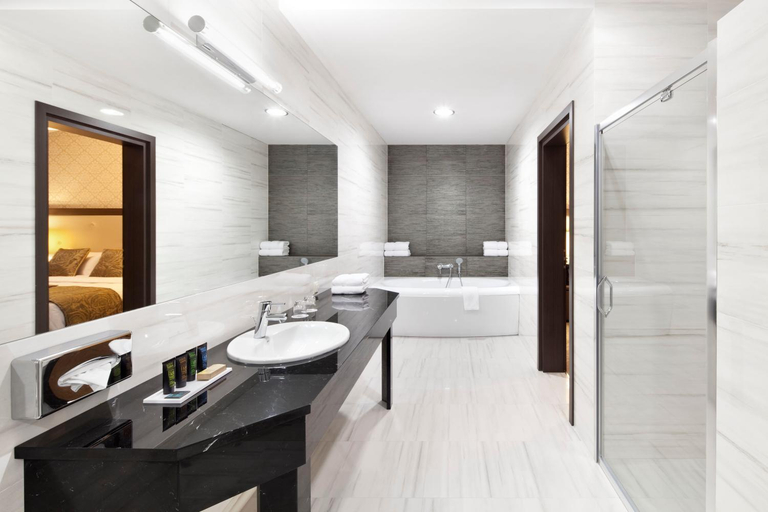 Bathroom 4, Metropolitan Boutique Hotel, Kraków City