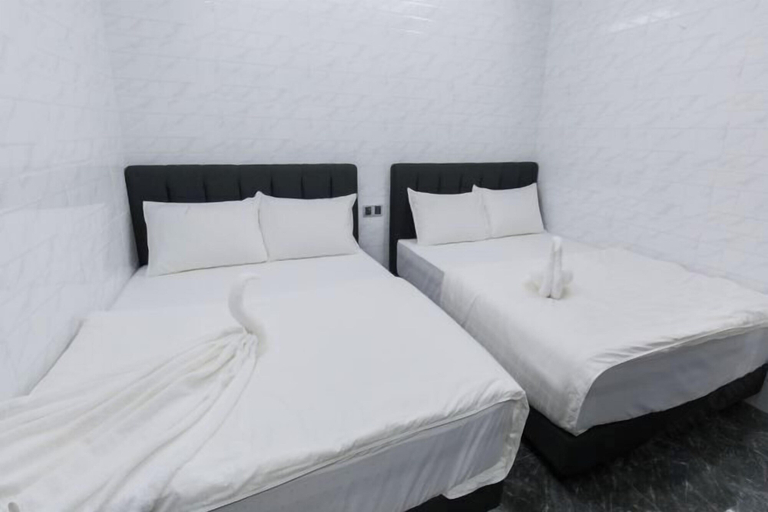 Bedroom 27
