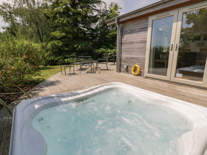 Sport & Beauty, 15 Horizon View, Cornwall