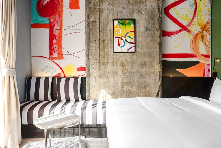 Bedroom 26