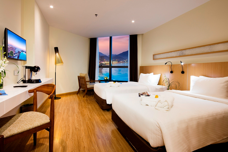 Starcity Nha Trang Hotel Room Type - Deluxe Twin Partial Sea View Room