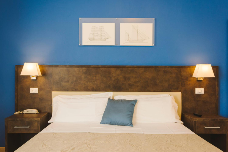 Others 3, Giulia Hotel, Lucca