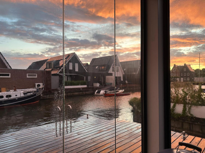 Others 5, Holiday Home in Stavoren by Private Jetty, Nijefurd