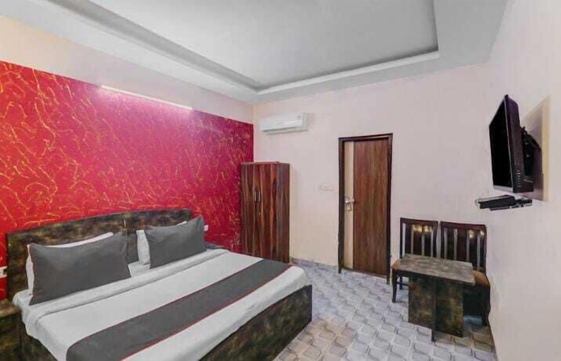 Bedroom 3, Hotel SkyView, Delhi