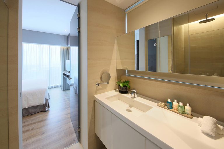 Bathroom 7