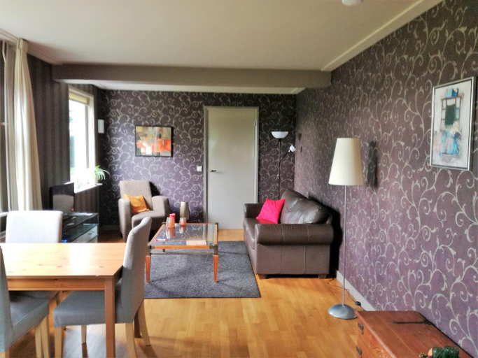 Others 2, B&B De Ark, Neede