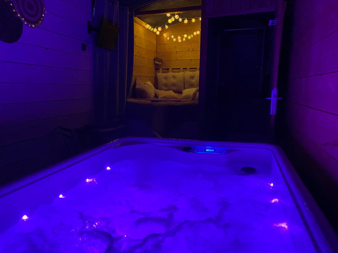 Others 5, Chambre avec spa prive, Oise