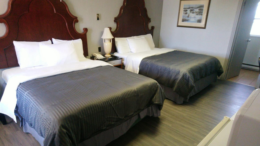 Bedroom 2, Port Motel, Niagara