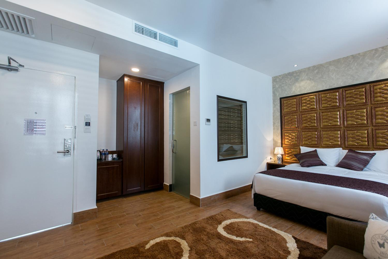 Bedroom 24