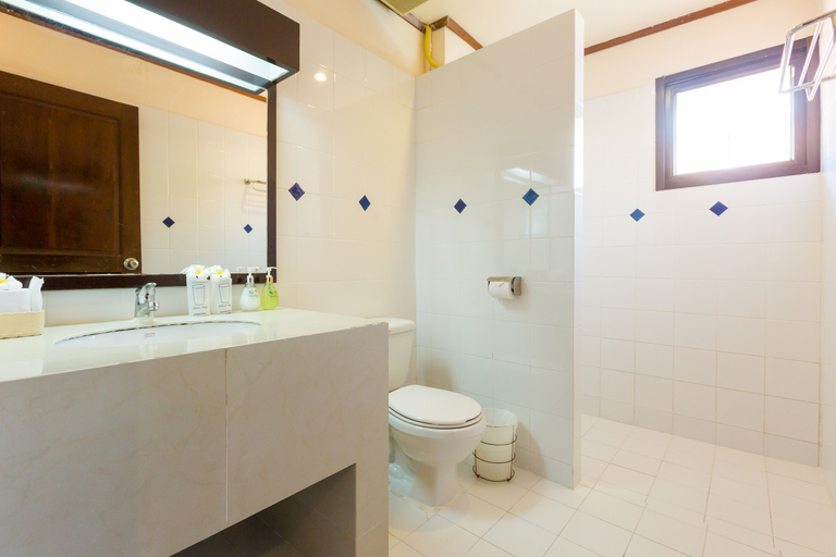 Bathroom 4, Sunrise Resort Haad Rin Beach Koh Phangan, Ko Phangan
