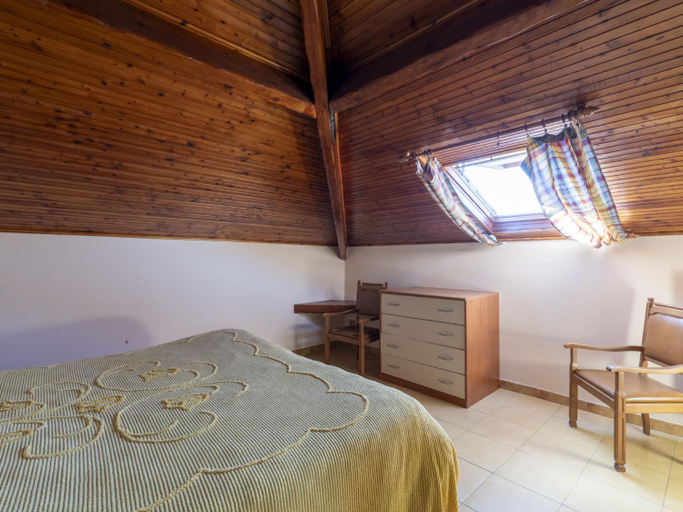 Bedroom 2, Apartment Mansarda della zia by Interhome, Imperia