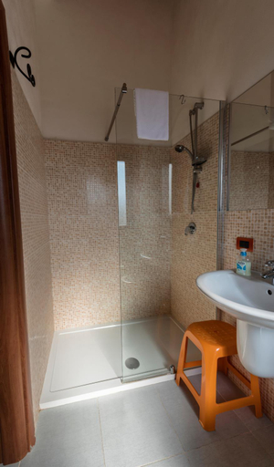 Bathroom 5, La Casa Rossa Country House, Enna
