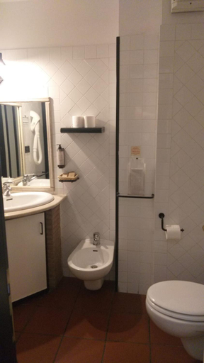 Bathroom, LH Hotel il Picchio, L'Aquila