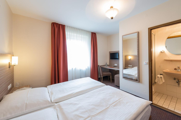 Bedroom 6
