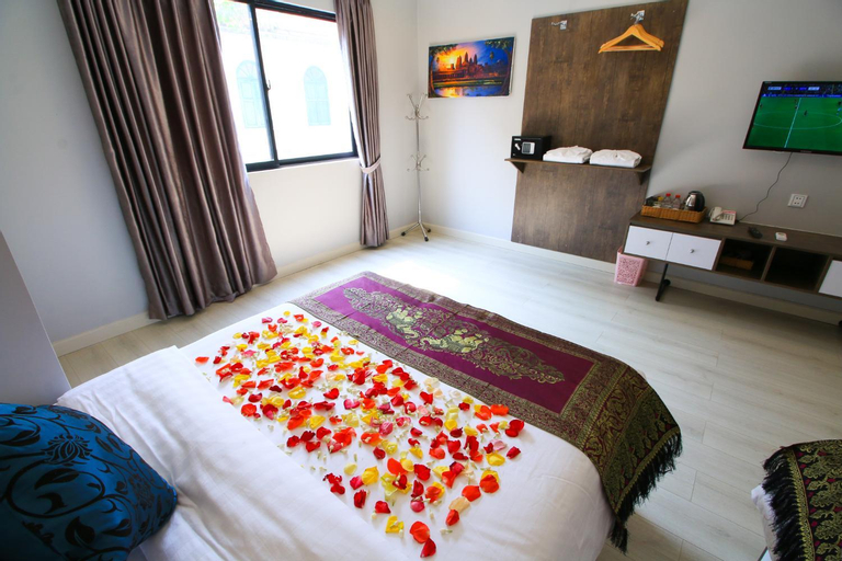 Bedroom 8