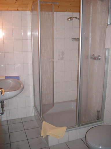 Others 2, Hotel-Pension-Luisenhof, Heidekreis