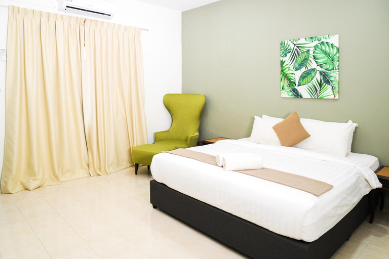 Bedroom 12