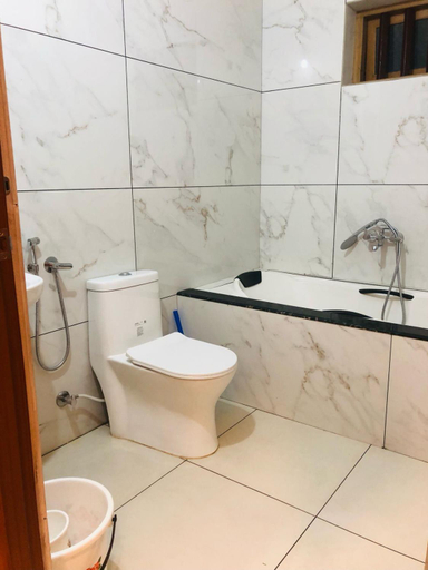 Bathroom, ATHIRAPPILLY SREENILAYAM HERITAGE RESORT , Ernakulam