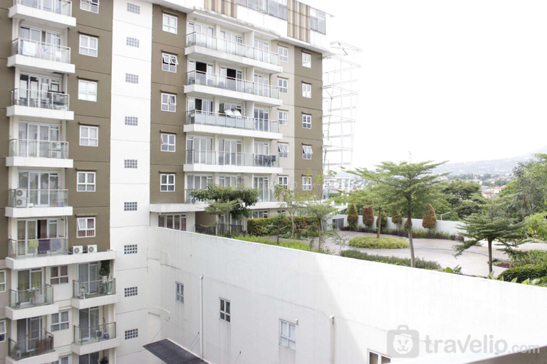 Exterior & Views, Stylish 2BR Gateway Pasteur Apartment By Travelio, Bandung