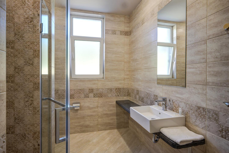 Bathroom 2, Eco complex Zdravets near Varna, Avren