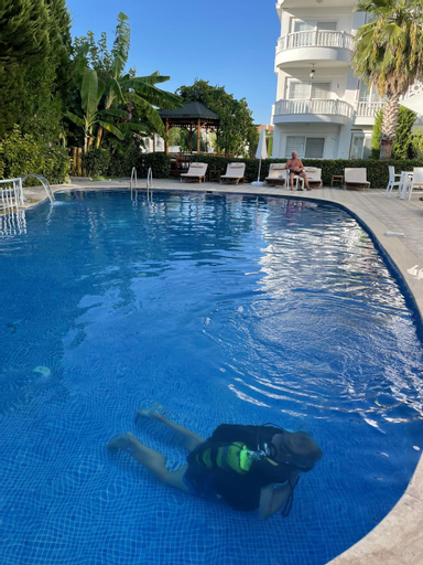 Swimming Pool 10