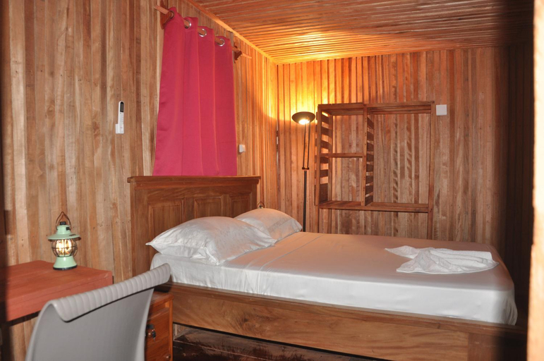 Others 5, Kribi-Lodge, Océan