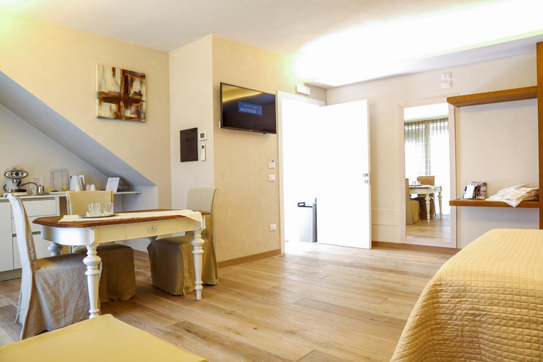 Others 4, B&B Dei Raselli, Chieti