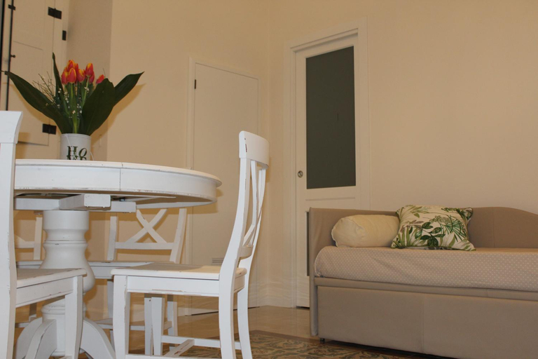 Others 3, B&B Palazzo Rochira, Taranto