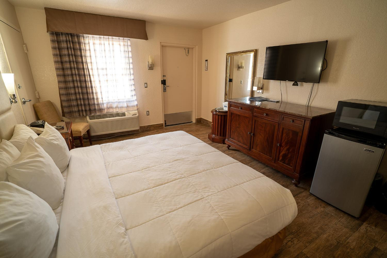 Bedroom 12