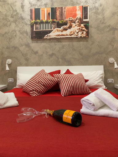 Bedroom 4, Joy Naples, Napoli