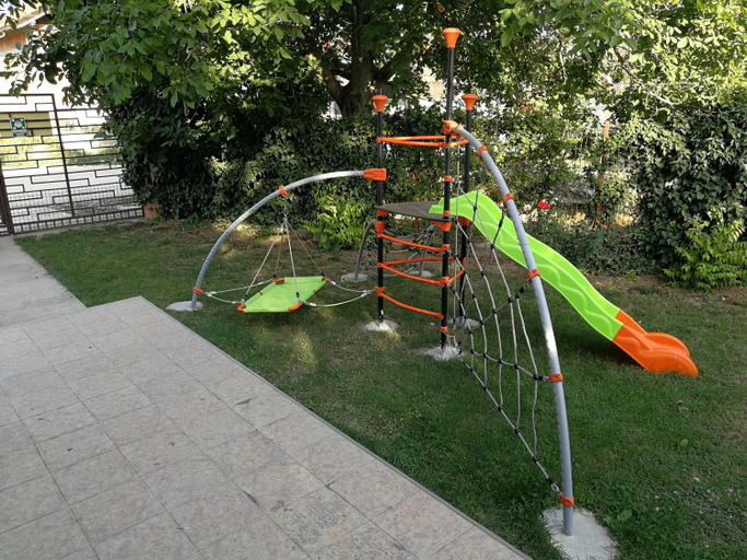 Others 5, Pensiunea Socrita, Corbu