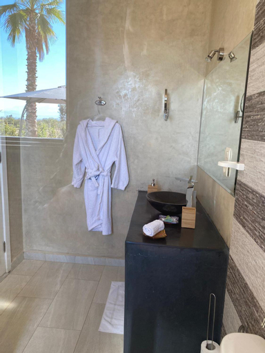 Bathroom 3
