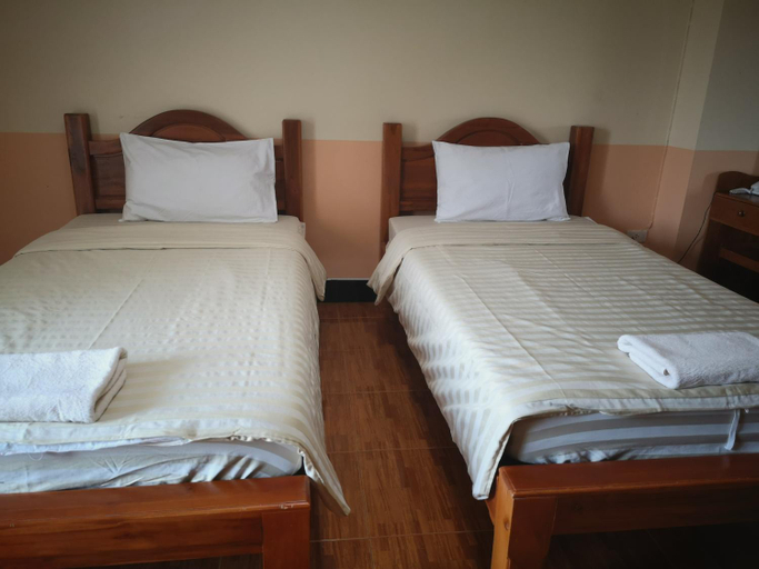 Others 2, Sab Suwarn Mansion, Muang Suphanburi