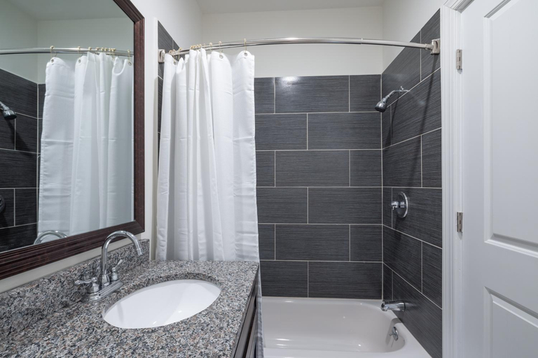 Bathroom 12