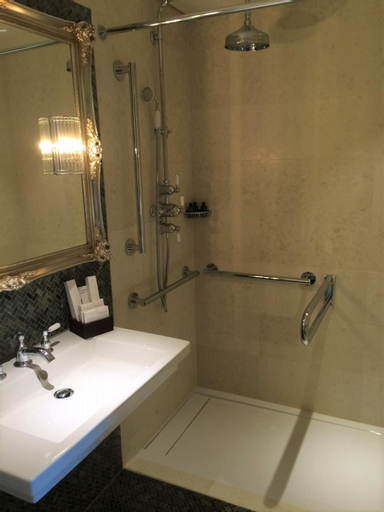 Bathroom 3