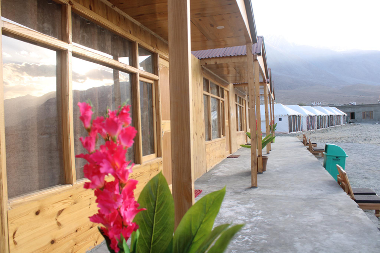 Others 4, Wilderness Retreat, Leh