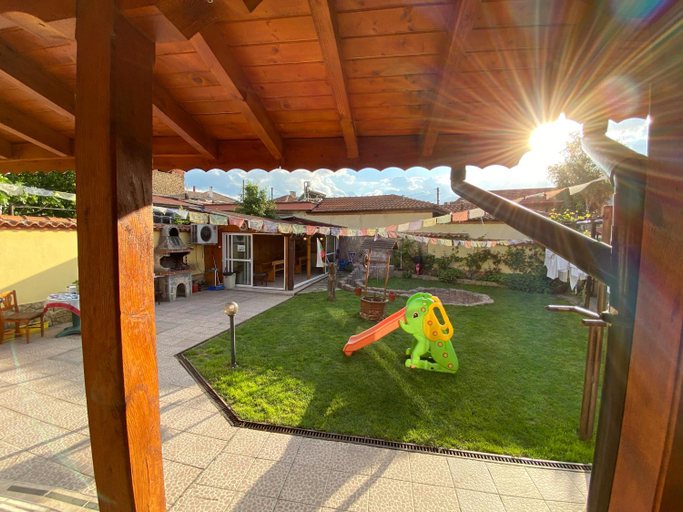 Others 5, Family Hotel Kavrakovi, Pavel Banya
