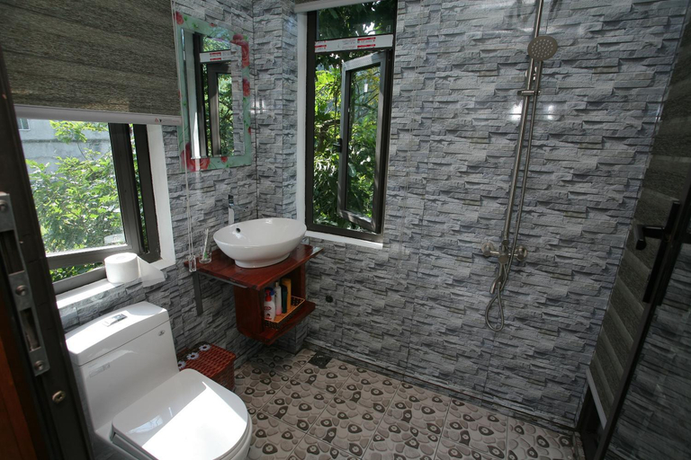 Bathroom 3, Phong Nha Mountain House, Bố Trạch