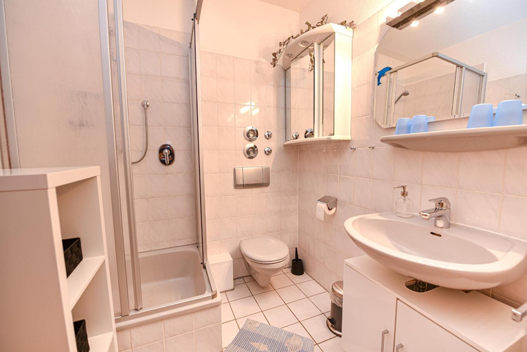 Bathroom, "Residenz Passat" Appartement PT37 45, Cuxhaven