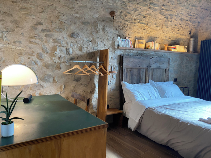 Bedroom 4, La Casa Medievale - Suites & SPA, Massa Carrara