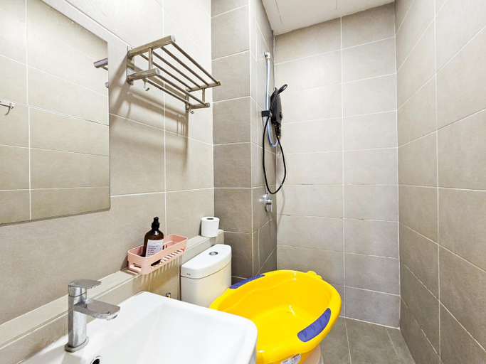 Bathroom 4, D'Pristine Lego Suite 2BR by Nest Home at LEGOLAND, Johor Bahru