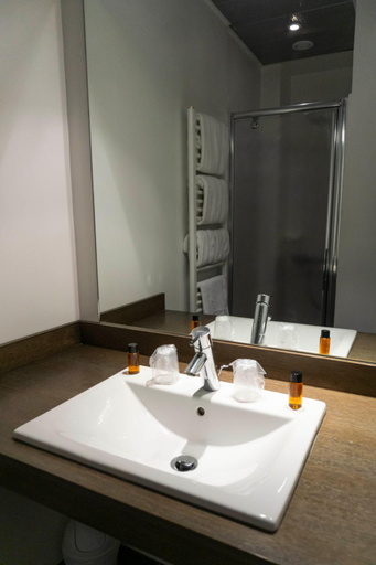 Others 5, Hotel d'Ossau, Pyrénées-Atlantiques