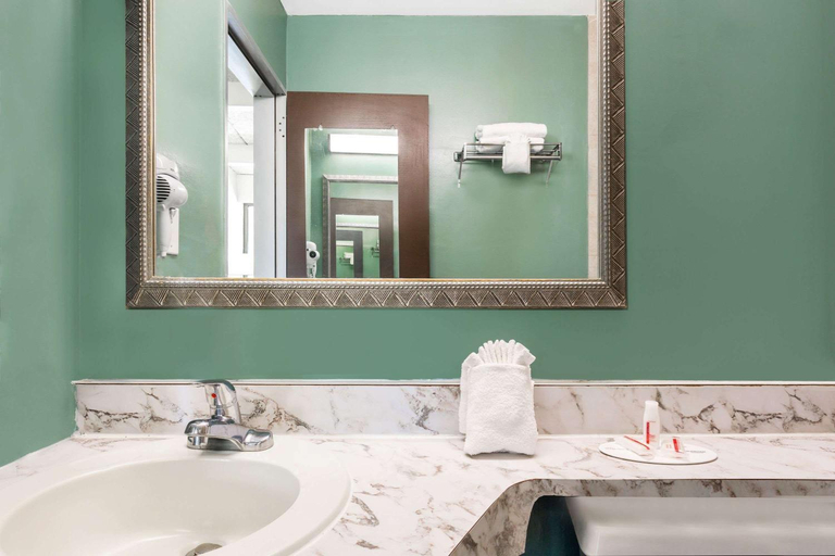 Bathroom 2