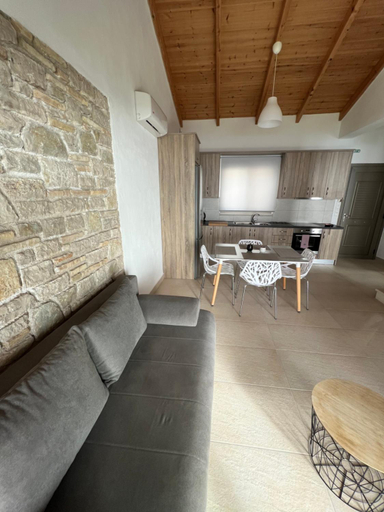 4, Ville con vista, Ionian Islands