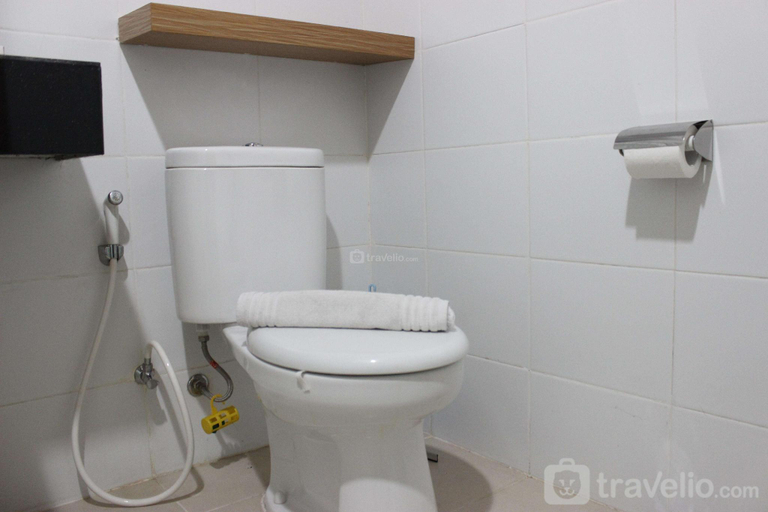 Others 5, Studio at Beverly Dago Apt near ITB By Travelio, Bandung