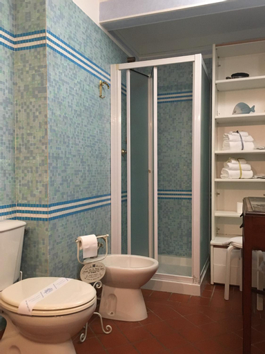 Bathroom 4