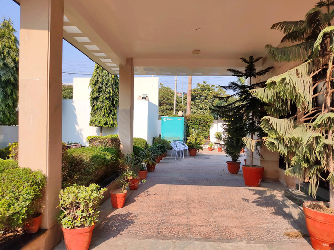 Others 3, When In Gurgaon - ARTEMIS HOSPITAL 1 Min Walk , Gurgaon