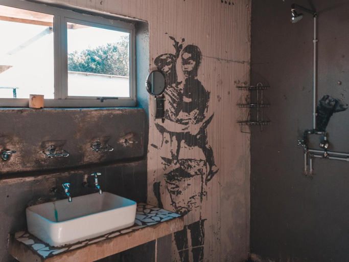 Bathroom 3, The Hatchery, iLembe