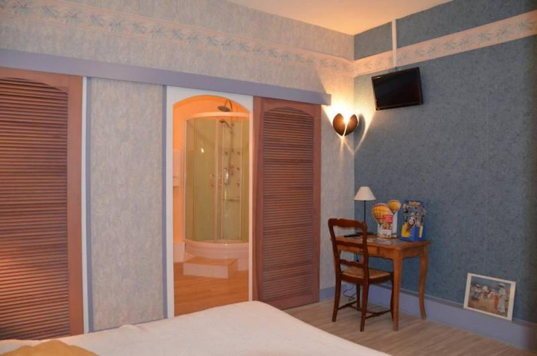 Bedroom 2, Le Lion d'Or, Loir-et-Cher