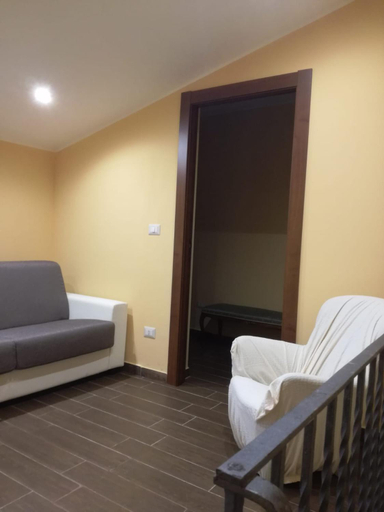 4, la casa di romi, Catania